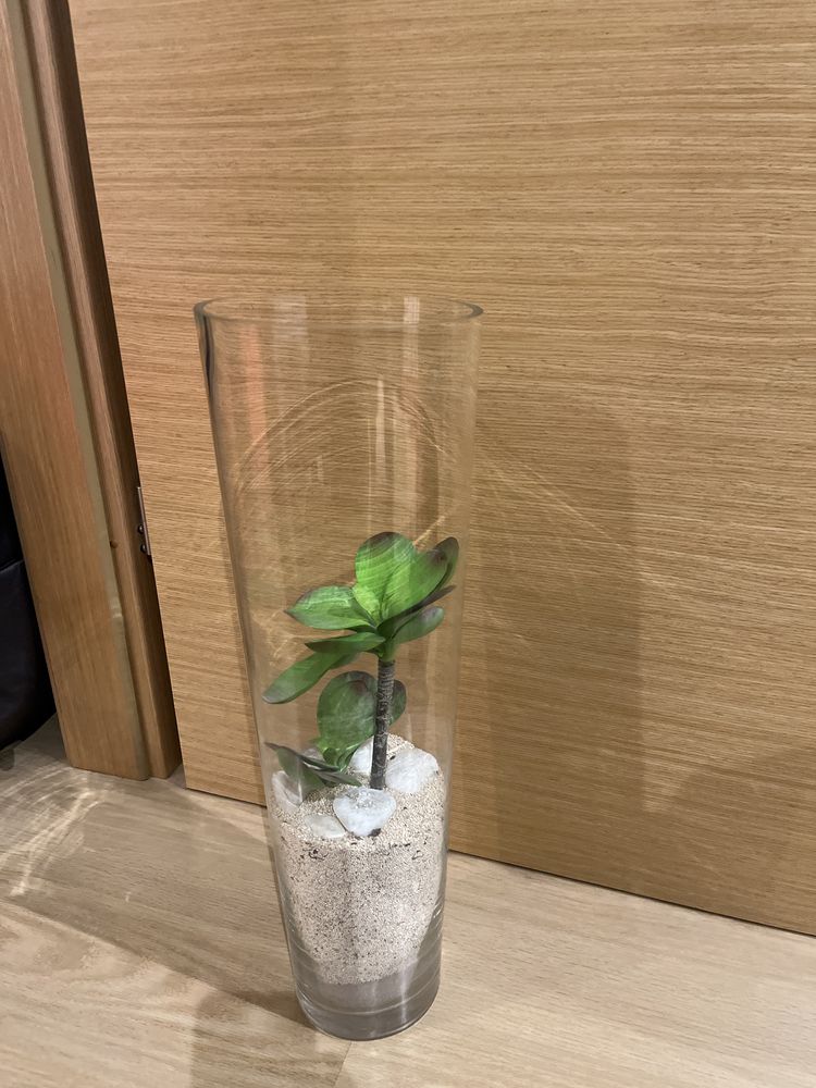 Jarra em vidro com decoração