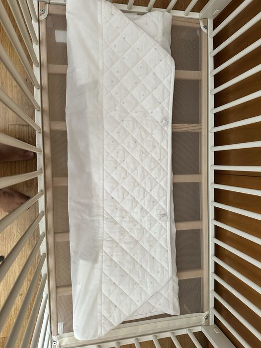 Berço/ cama de grades Gulliver (ikea) branco , com colchão