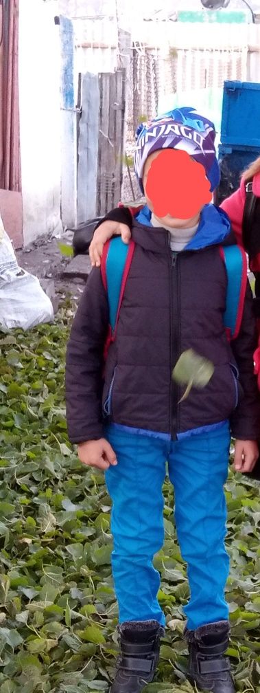 Куртка,курточка для мальчика 5-8 летвесна осень демисезонная