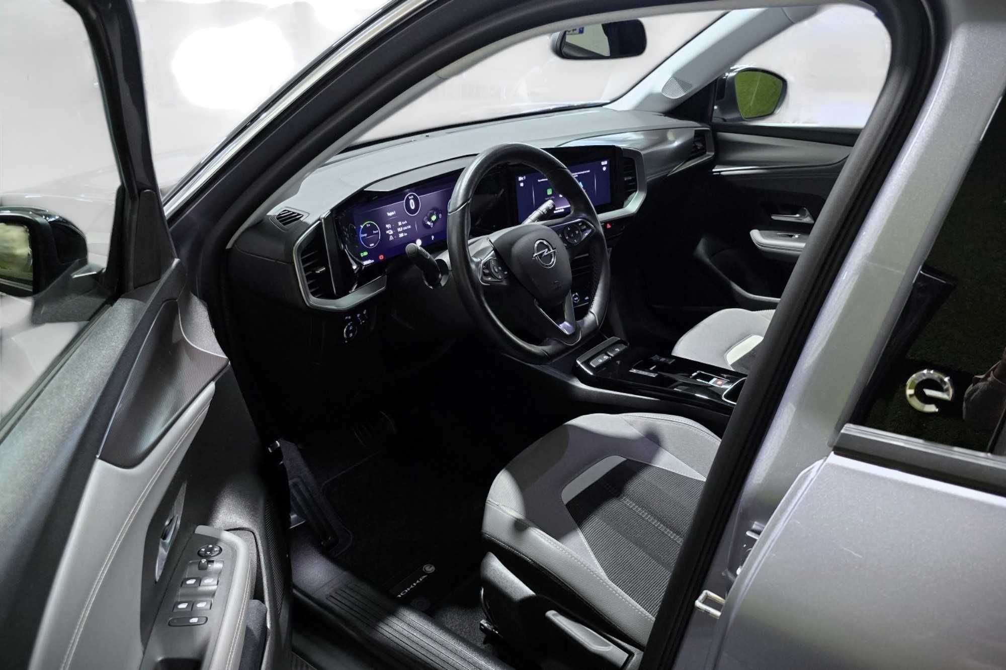 Opel Mokka-e Elegance, 30.000km, 12.2021, Excelente Estado