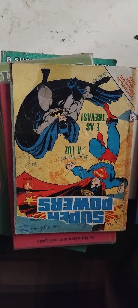 Livros de banda desenhada do super homem e outros