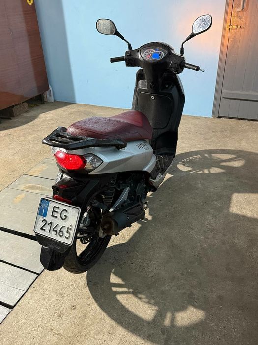 Продам Скутер Peugeot 125 tweet.