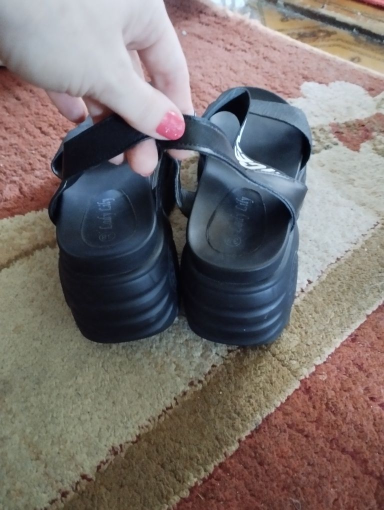 Продам босоножки! 38р.