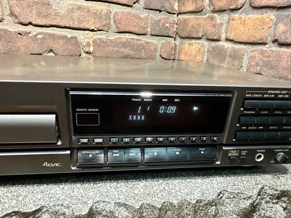 Odtwarzacz CD Technics SL-PG 420