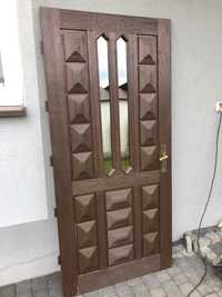 Drzwi wejsciowe drewniane wraz z rama