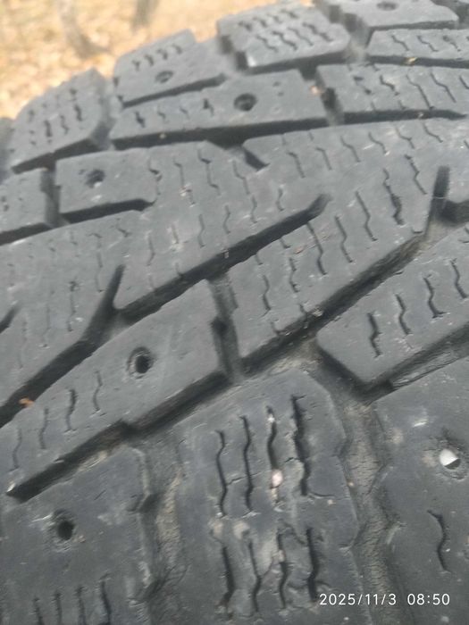 Резина зима nokian р 17