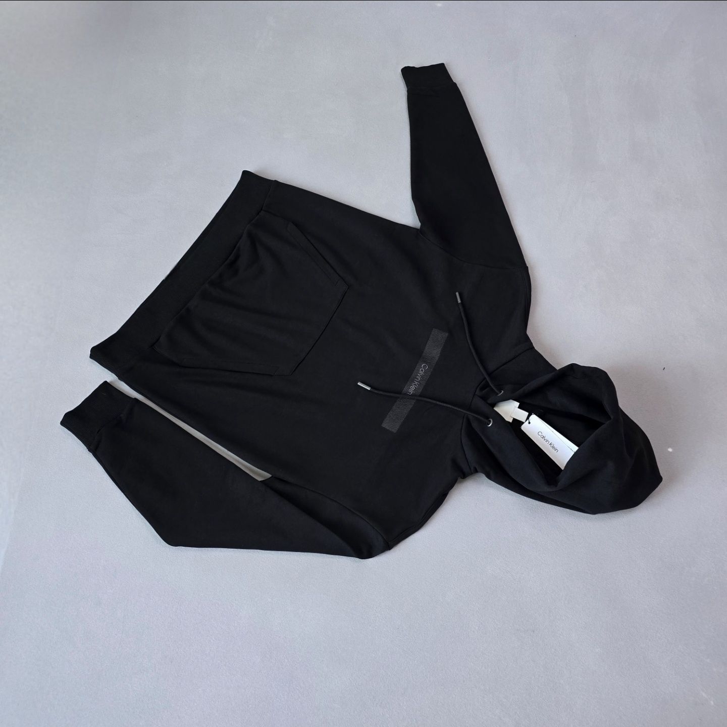 Чоловіче худі Calvin Klein чорного кольору
