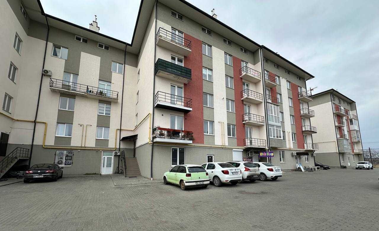 ТЕРМІНОВО Продаж дворів 4-кім. квартири у с.Ременів за 15км від Львова
