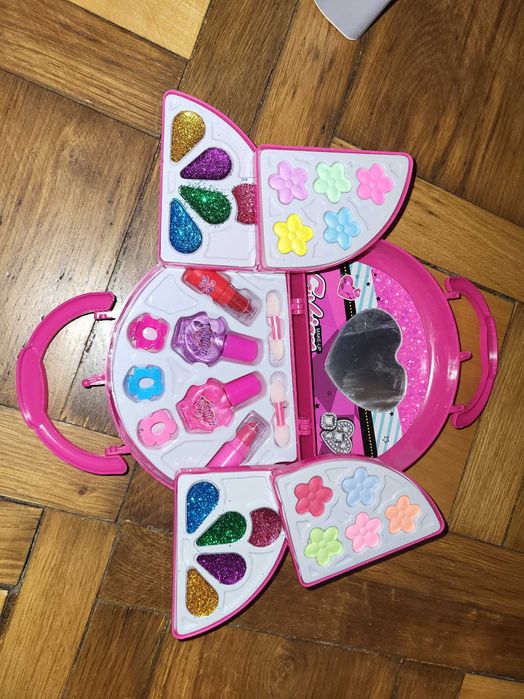 Набір косметики для дівчинки від 3 років