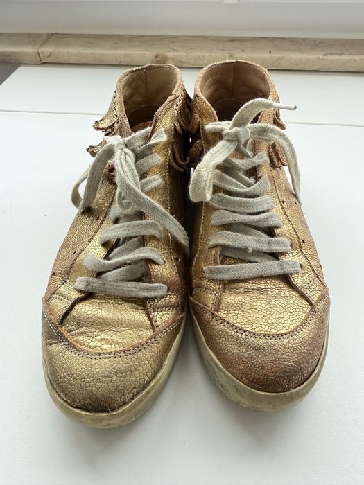 Tenis Catarina Martins em pele