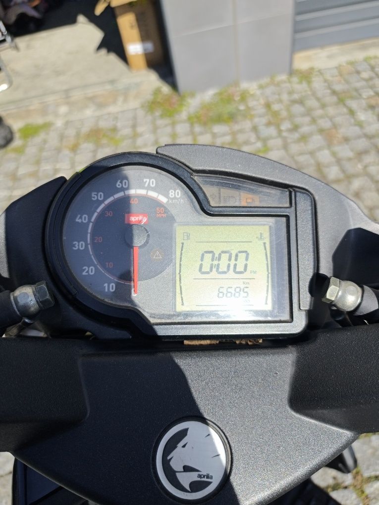Scooter Aprilia sr50r