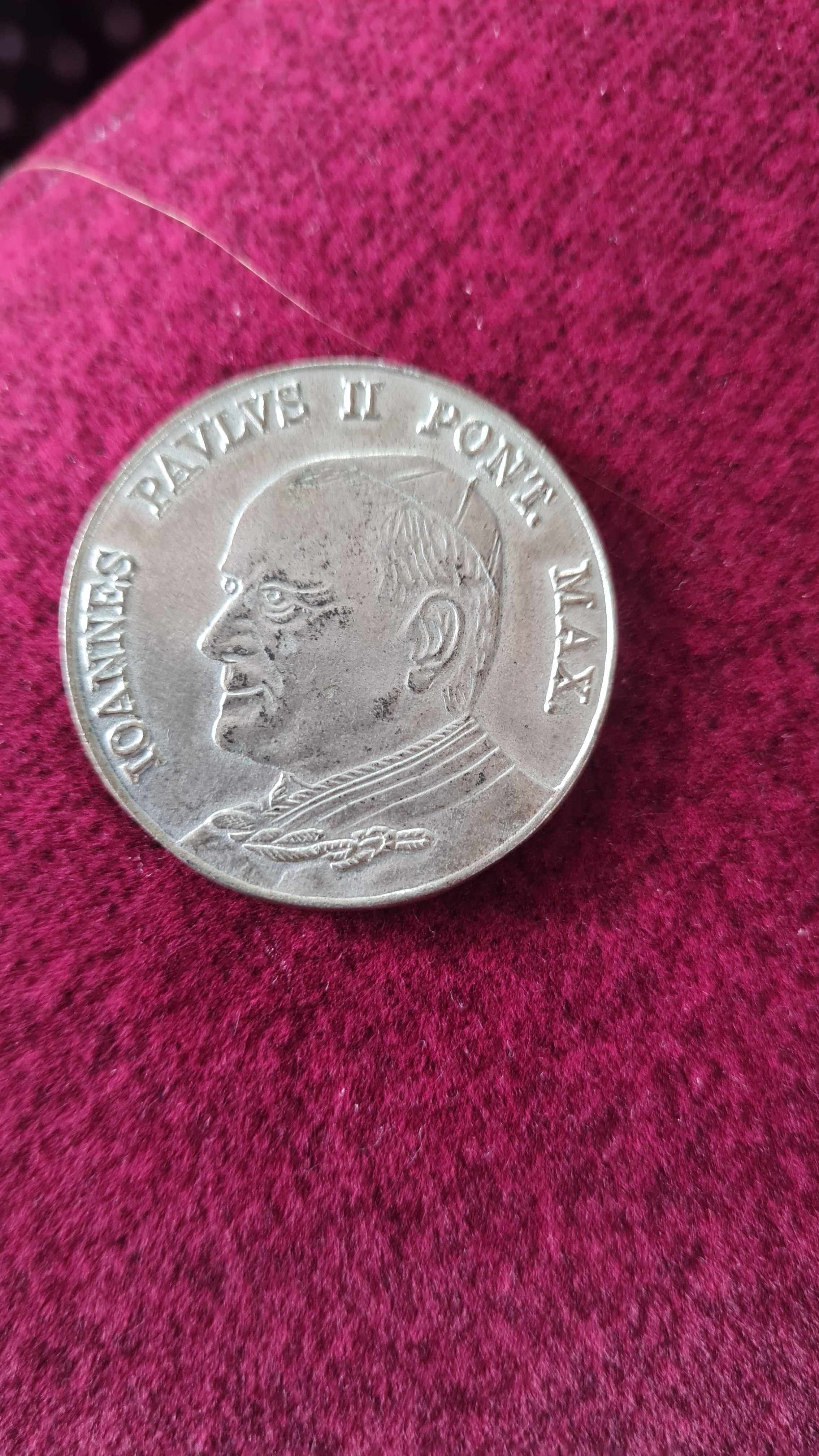 Medal Jan Paweł II La Pieta