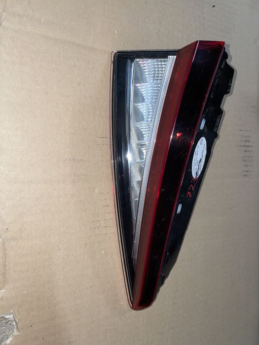 Skoda Enyaq IV Lampa led lewy tył w klapę