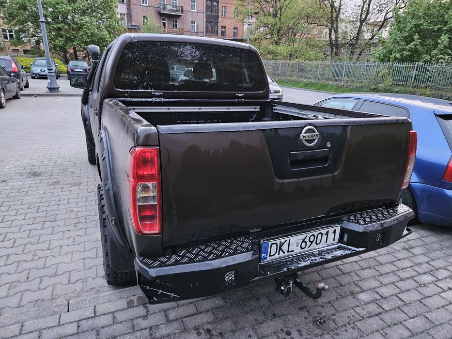 Doinwestiwany Nissan navara d40