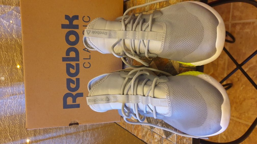 Baixa de preço. Sapatilhas REEBOK 3D UltraLITE