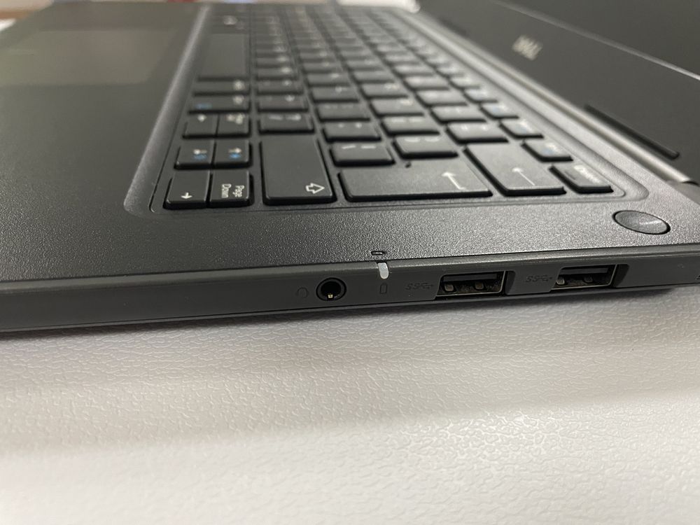 Dell Latitude 13,3 cala ssd windows 10 pro