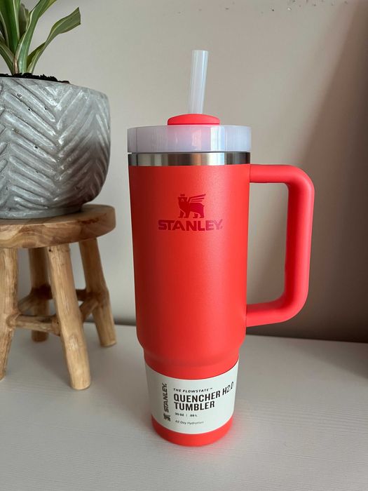 Stanley Kubek Termiczny Quencher® H2.0 Tumbler 0.88L hot coral