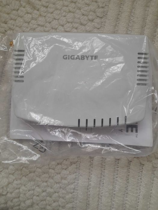 Router gigabyte novo
