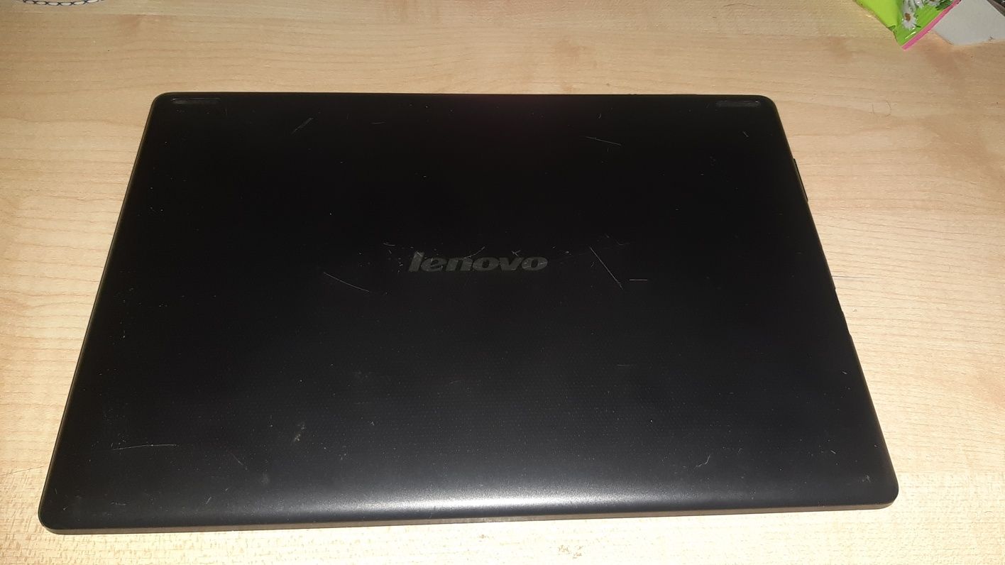 Планшет Lenovo в хорошем состоянии