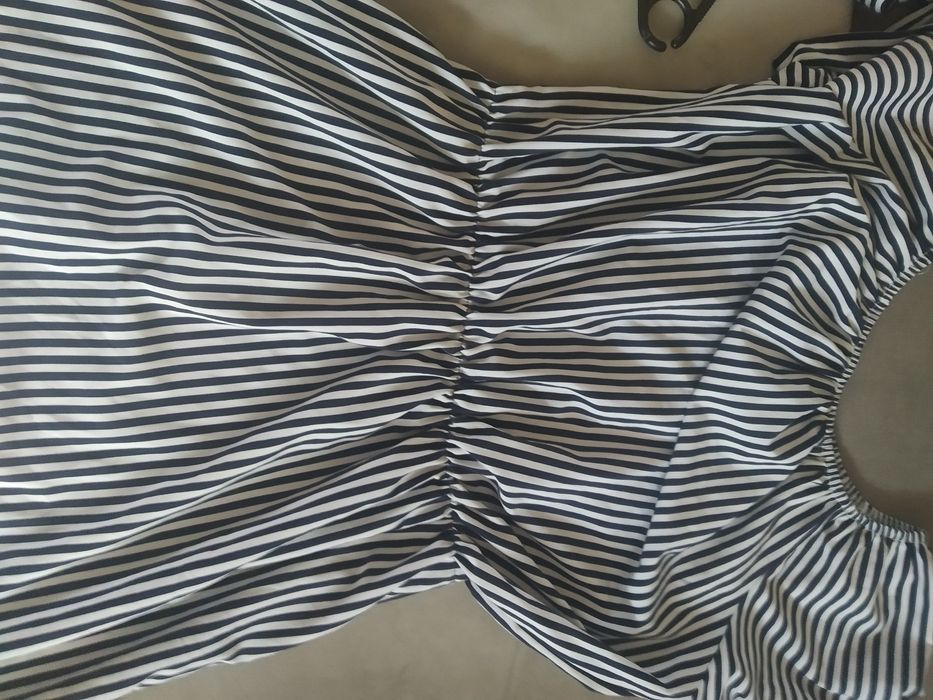 Sukienka czarno-biała