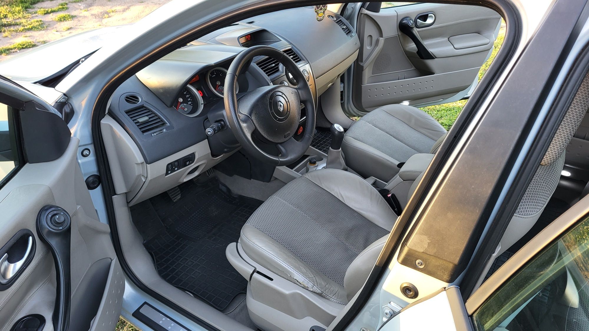 Продам авто Renault Megan 2
