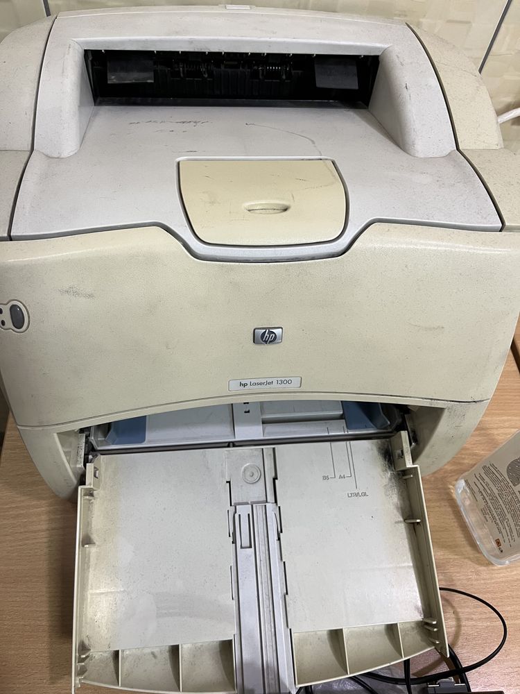 Принтер HP 1018, HP 1300 та 1320 с двумя картриджами