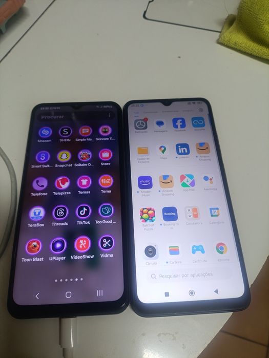 2 telemóveis em bom estado.