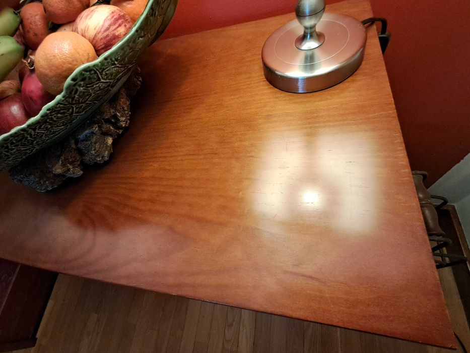 Aparador pinho tratado 2,10m bom estado