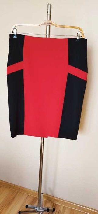 Czerwono-czarna spódnica George | r. 40/42 | elastyczna