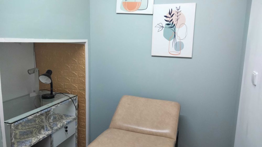 Laser and/or eyelash studio for rent64672864518659120