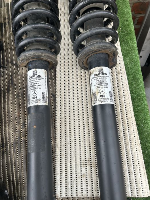 Продам стойки на Мерседес Ml 164,166 Gl164-166 в хорошем состоянии