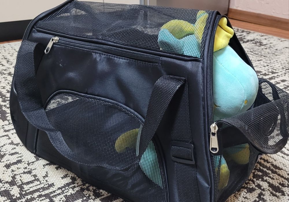 Переноска для котиків або маленьких собак