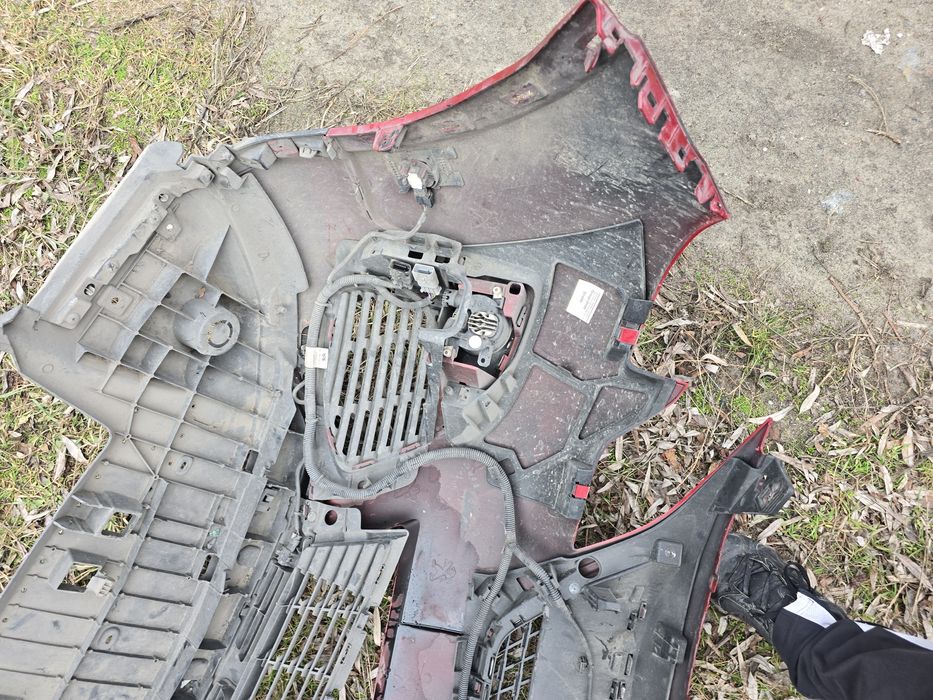 Бампер на разборку  пежо 3008 JTLine