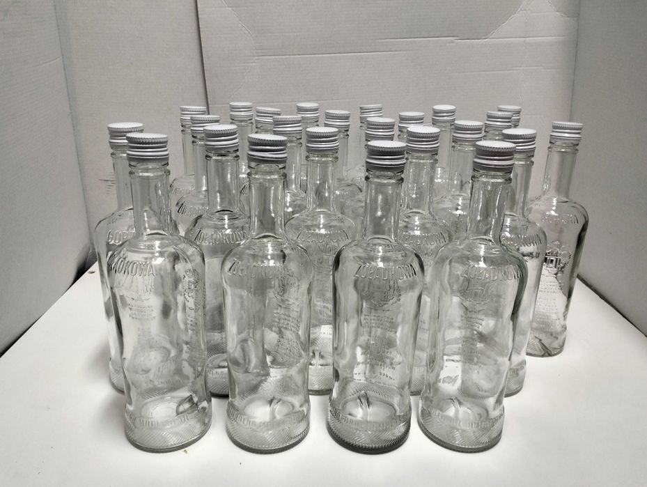 Butelki szklane 500 ml Żołądkowa" plus zakrętki białe.