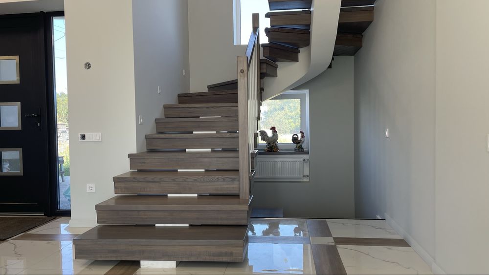 Вироби з дерева Фарбування Сходи з дерева Якісно