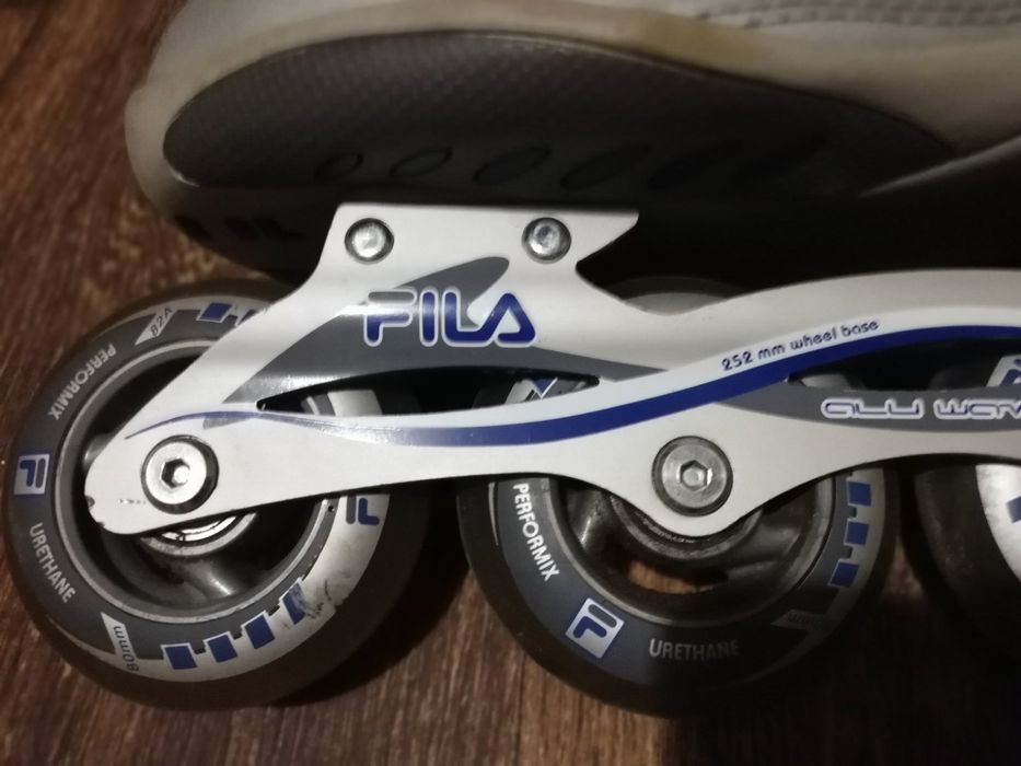 Продам чудові ролики від фірми філа, в чудовому стані