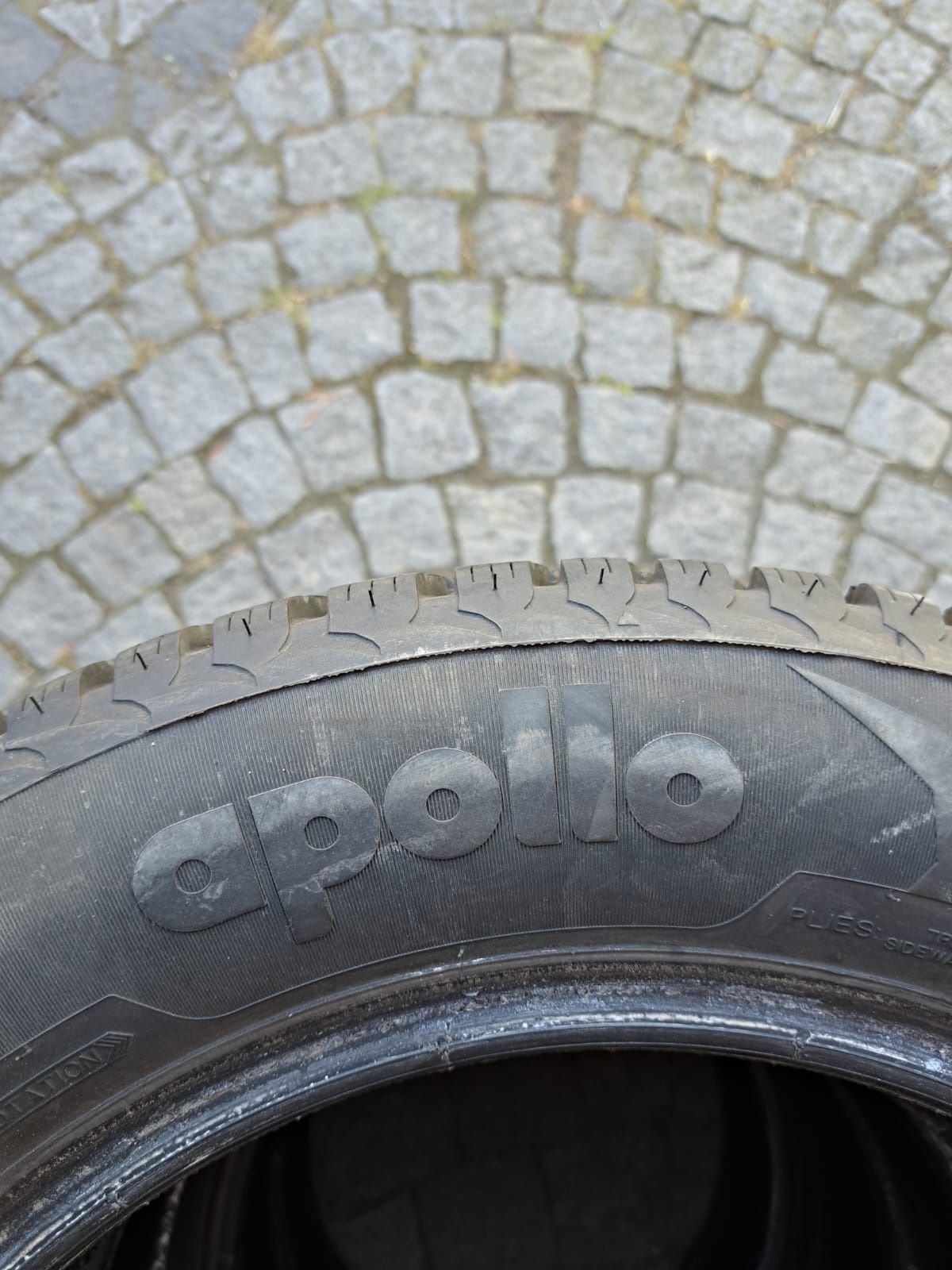 Opony Apollo wielosezonowe 195 60 R15