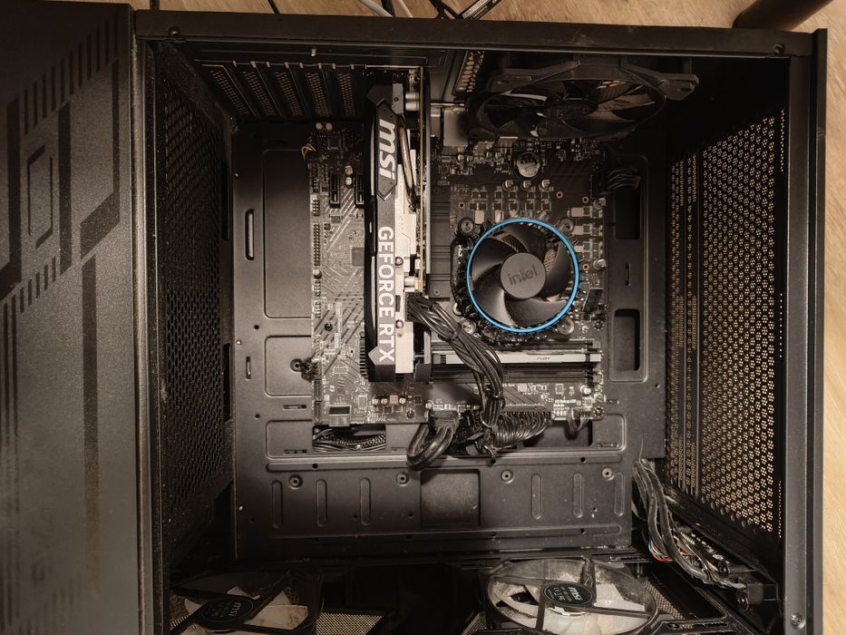 PC Gaming - i5-13400F - RTX4060 - 16GB RAM