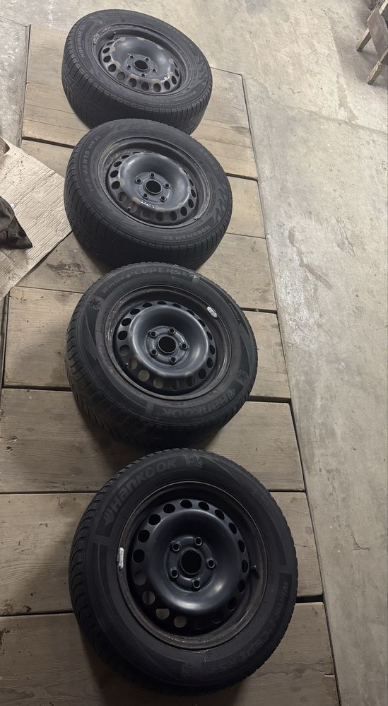 Продам диски с зимой  5 112 r15 195 65