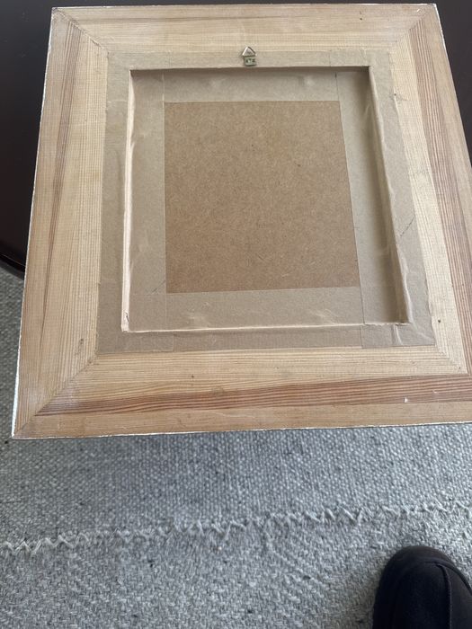 Obraz inspirowany „Pocałunkiem” Gustava Klimta – w złotej ramie