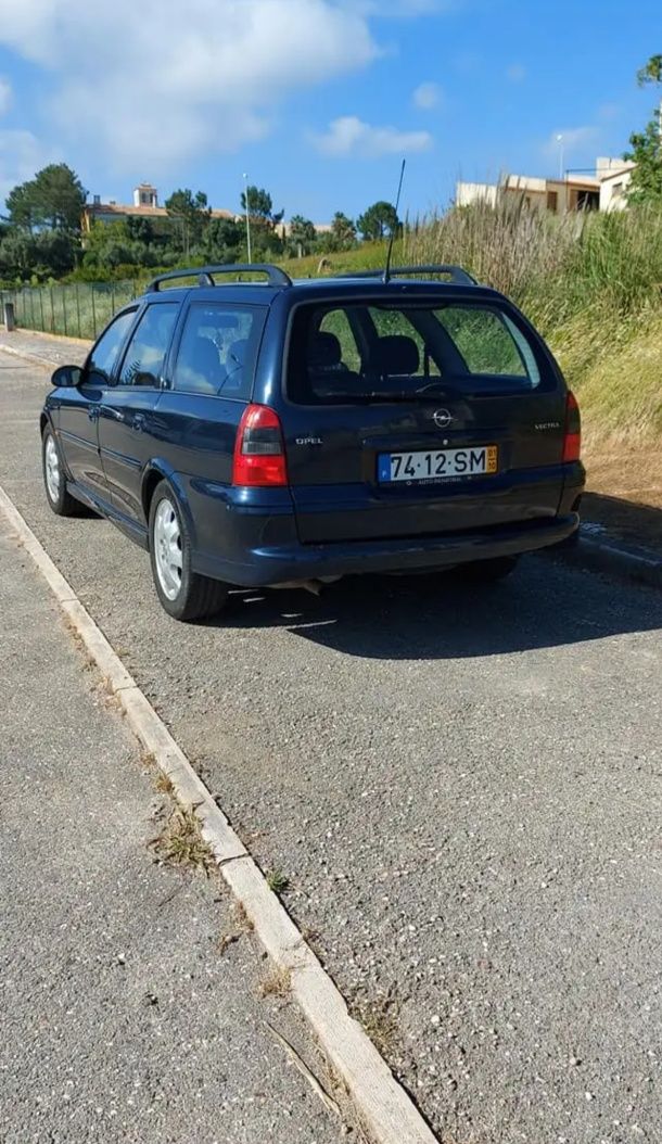 Opel Vectra  1.6cc 100cv