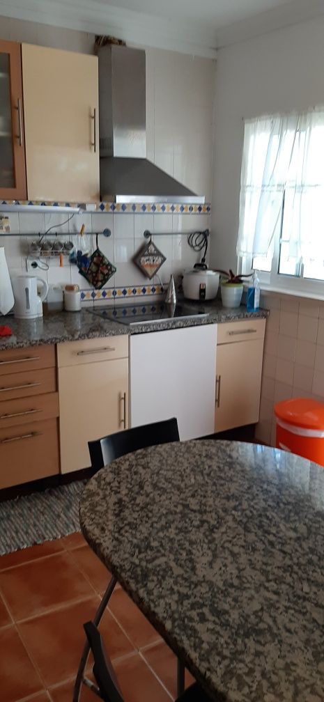Quarto para arrendar