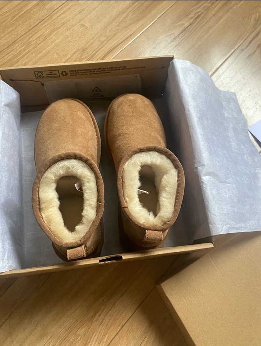 "Buty Trampki"UGG_Classic_Ultra_Mini_Platformie_Roz.37