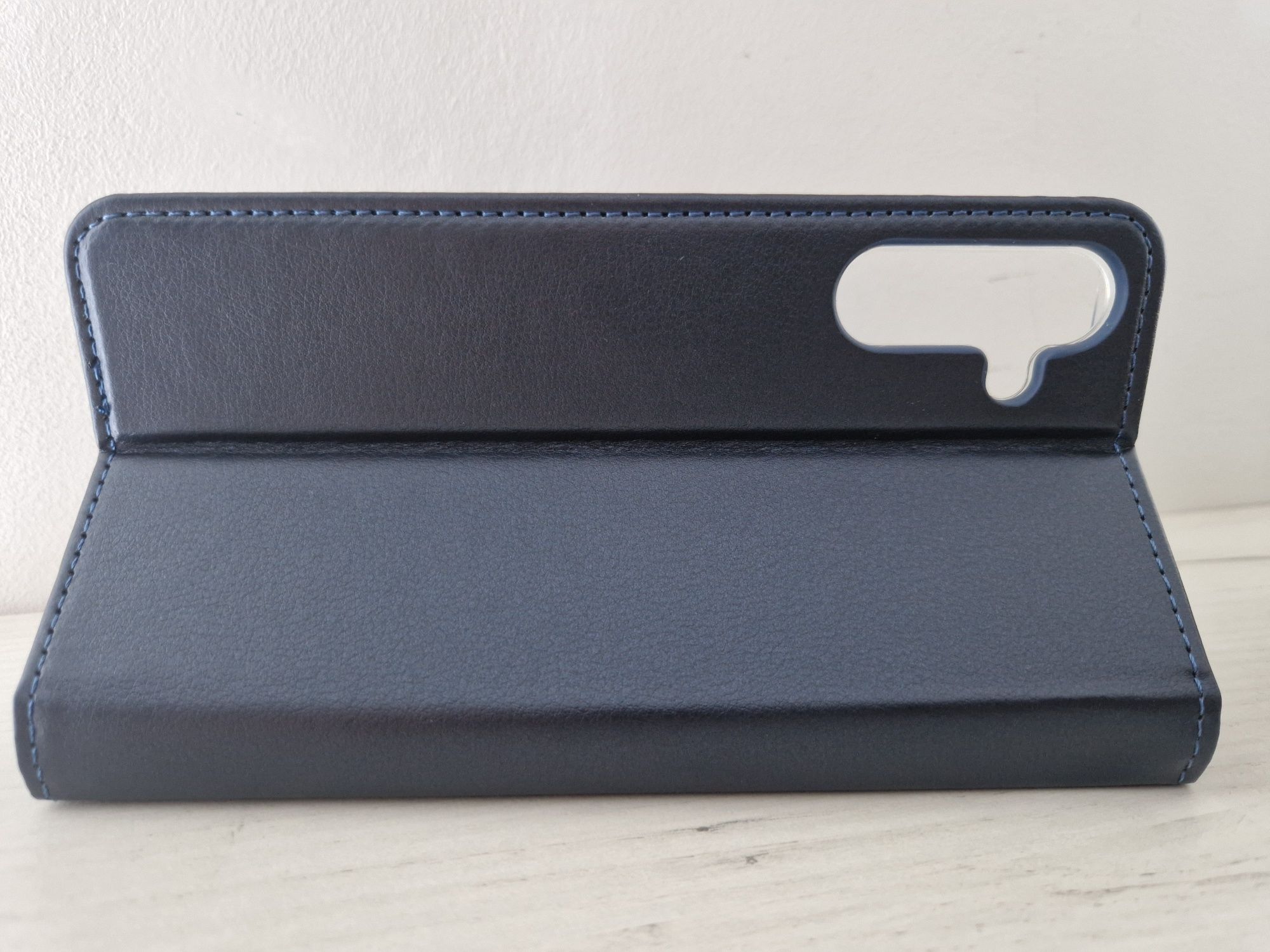 Kabura Smart Magneto do Samsung Galaxy S21 FE granatowa