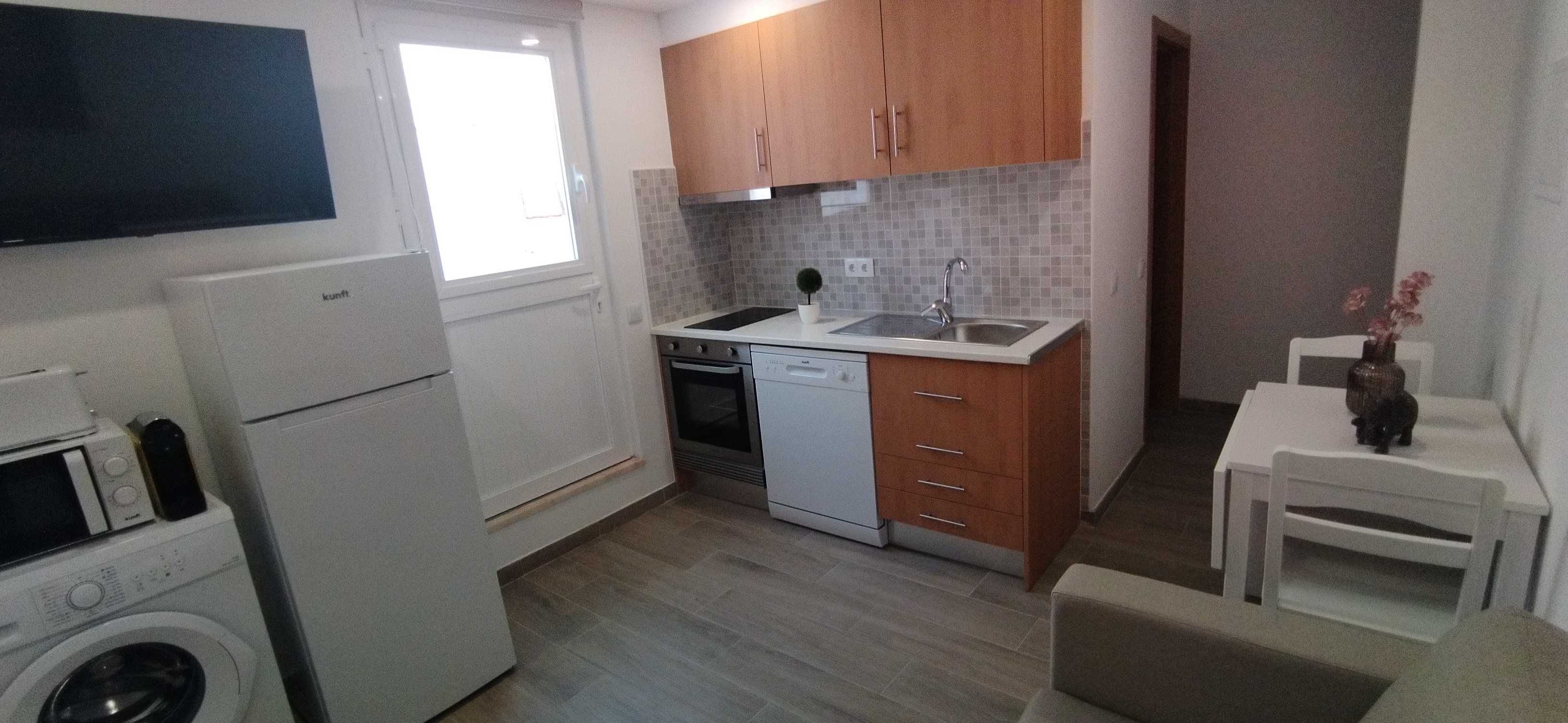 Apartamento T1 Lagos, com piscina, estacionamento, 5 min Praia