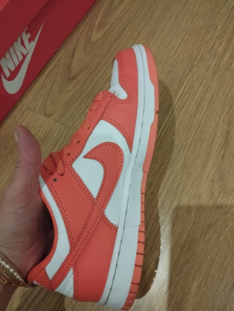 Nike Dunk Low Orange tamanho 37,5