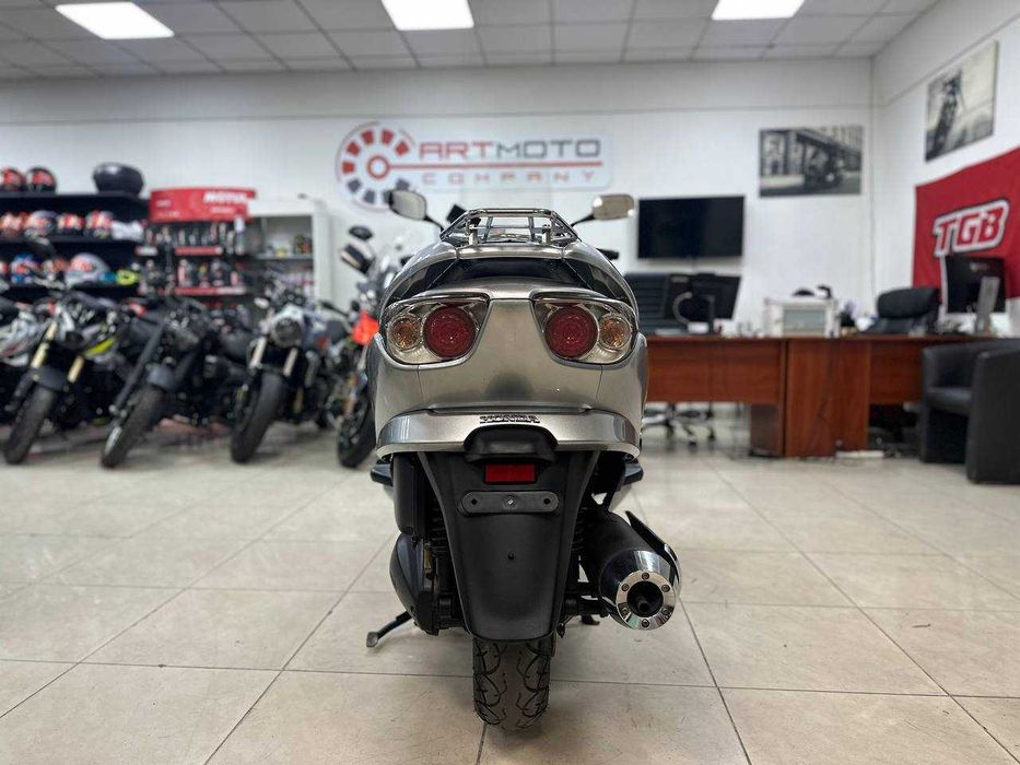 Максі-скутер Honda Forza 250 Z MF08