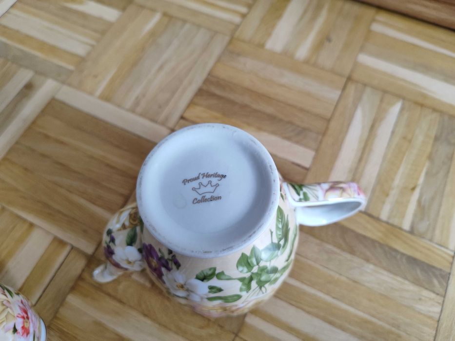 Czajnik do herbaty, mlecznik, porcelana Proud Heritage Collection