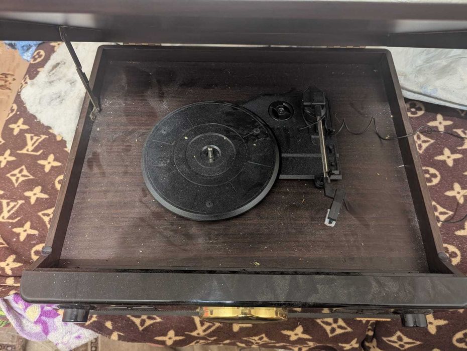 Виниловый проигрыватель Technaxx TX-137