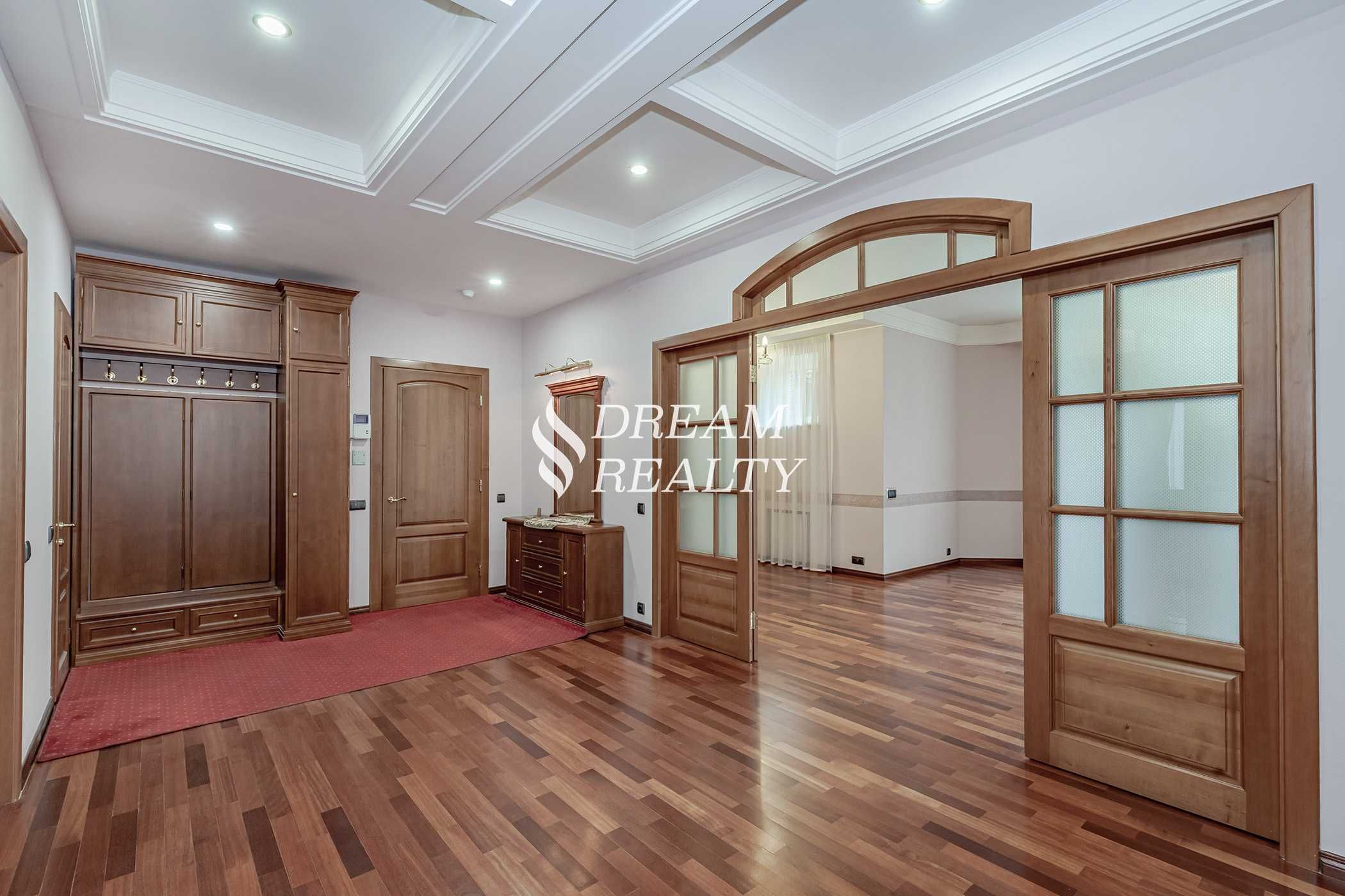 Оренда, вул. Івана Мазепи, 10, 4 кімнати, 155 м², Арсенальна, Печерськ